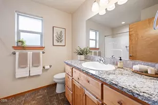 2330 NW 10th St, Redmond, OR 97756 - Photo 15