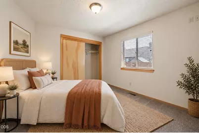 2330 NW 10th Street, Redmond, OR 97756 - Photo 17