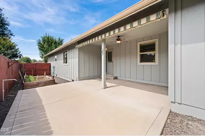 2330 NW 10th Street, Redmond, OR 97756 - Photo 31