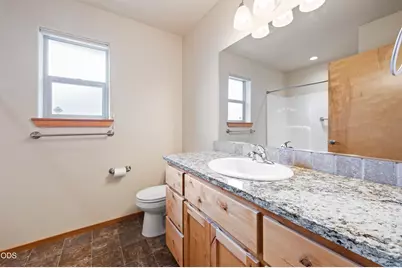 2330 NW 10th Street, Redmond, OR 97756 - Photo 19
