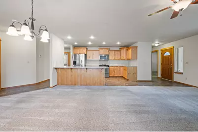 2330 NW 10th Street, Redmond, OR 97756 - Photo 9