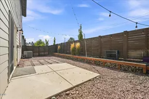 20621 SE Gemstone Ave, Bend, OR 97702 - Photo 37