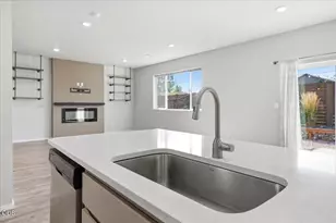 20621 SE Gemstone Ave, Bend, OR 97702 - Photo 7