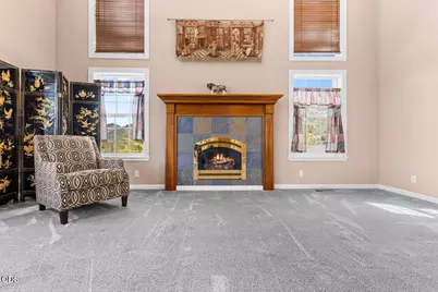 1583 Panoramic Loop, Grants Pass, OR 97527 - Photo 5