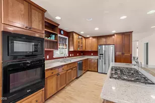 1583 Panoramic Loop, Grants Pass, OR 97527 - Photo 15