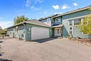 1583 Panoramic Loop, Grants Pass, OR 97527 - Photo 45