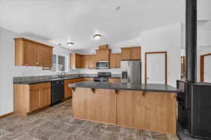 13021 E Antelope Rd, Eagle Point, OR 97524 - Photo 7