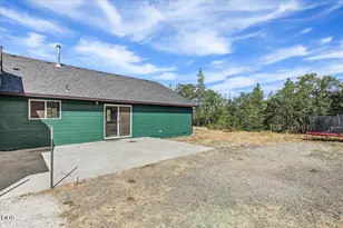 13021 E Antelope Rd, Eagle Point, OR 97524 - Photo 29