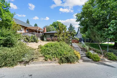 415 N Laguna Street, Klamath Falls, OR 97601 - Photo 3