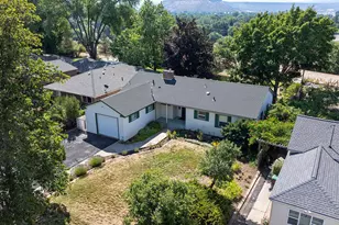 598 NE Ochoco Ave, Prineville, OR 97754 - Photo 37