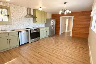 316 SE 8th St, Grants Pass, OR 97526 - Photo 5