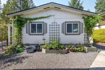 5648 Foothill Boulevard #SPC 7, Grants Pass, OR 97526 - Photo 1
