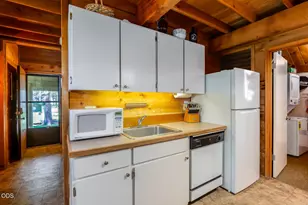 57525 Ranch Cabins Rd, Sunriver, OR 97707 - Photo 5