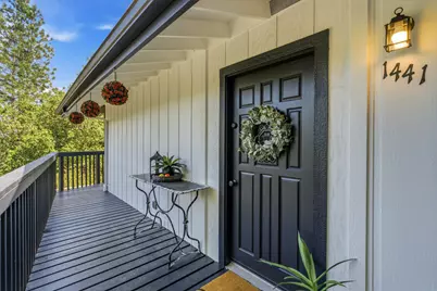 1441 NW B Street, Grants Pass, OR 97526 - Photo 3