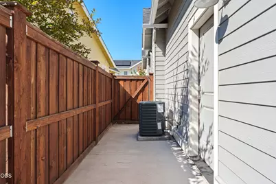 2765 NW High Lakes Loop, Bend, OR 97703 - Photo 33