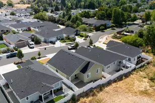 656 Nobility Dr, Medford, OR 97501 - Photo 15