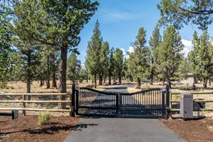 17660 Edmundson Rd, Sisters, OR 97759 - Photo 3