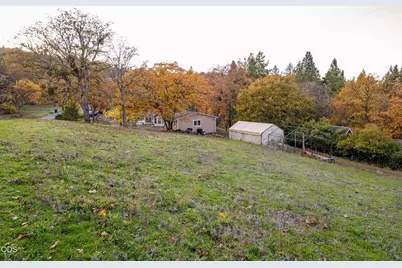 2285 Jasmine Avenue, Medford, OR 97501 - Photo 25