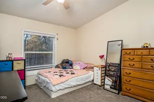 2285 Jasmine Ave, Medford, OR 97501 - Photo 17