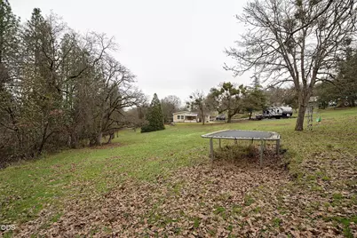 2285 Jasmine Avenue, Medford, OR 97501 - Photo 37