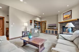 20960 Gardenia Ave, Bend, OR 97702 - Photo 11
