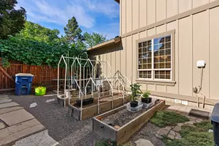 20960 Gardenia Ave, Bend, OR 97702 - Photo 51
