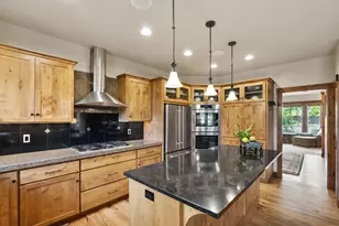 20960 Gardenia Ave, Bend, OR 97702 - Photo 17