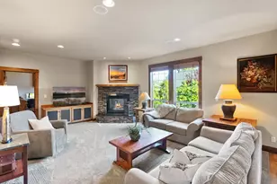 20960 Gardenia Ave, Bend, OR 97702 - Photo 9