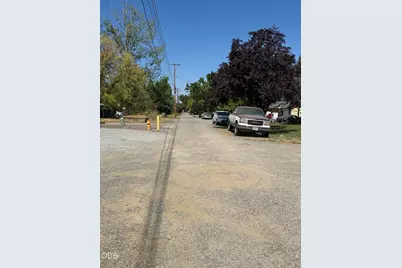 Marsh Lane, Medford, OR 97501 - Photo 1