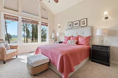 61927 Fall Creek Loop, Bend, OR 97702 - Photo 19