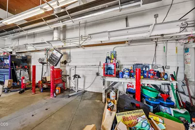 348 N Riverside Avenue, Medford, OR 97501 - Photo 25