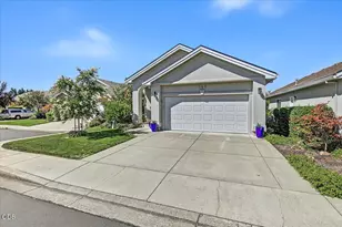 728 Cherrywood Dr, Medford, OR 97504 - Photo 5