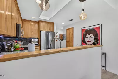 728 Cherrywood Drive, Medford, OR 97504 - Photo 13
