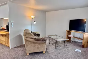 19950 Driftwood, Bend, OR 97702 - Photo 11