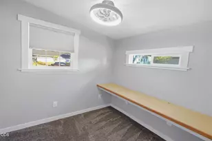 1102 SW Oak St, Grants Pass, OR 97526 - Photo 25