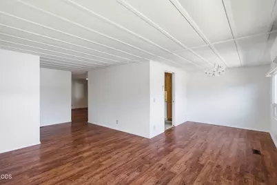 2351 SW Webster Road, Grants Pass, OR 97526 - Photo 9