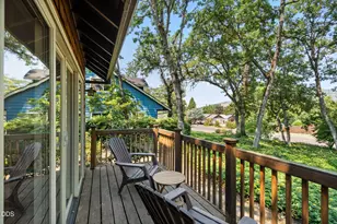521 Sunrise Ave, Medford, OR 97504 - Photo 3