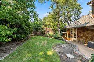521 Sunrise Ave, Medford, OR 97504 - Photo 21