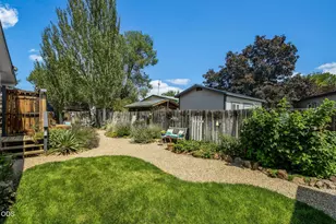 1712 NW Elm Ct, Redmond, OR 97756 - Photo 23