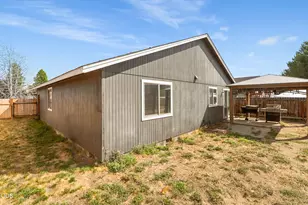 16423 Riley Dr, La Pine, OR 97739 - Photo 3