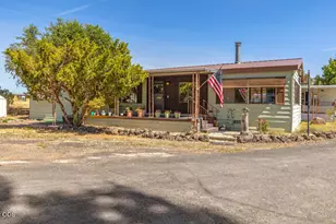 11800 Tingley Ln, Klamath Falls, OR 97603 - Photo 3