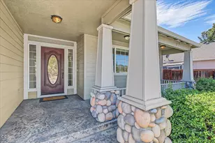 130 Glenwood Dr, Eagle Point, OR 97524 - Photo 3