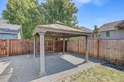 130 Glenwood Drive, Eagle Point, OR 97524 - Photo 35