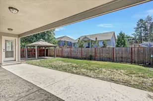130 Glenwood Dr, Eagle Point, OR 97524 - Photo 33