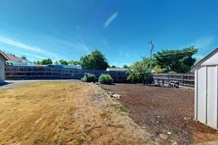 1259 N Modoc Ave, Medford, OR 97504 - Photo 47