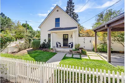 105 W Pine Street, Jacksonville, OR 97530 - Photo 1