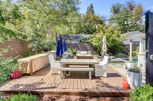 105 W Pine St, Jacksonville, OR 97530 - Photo 45