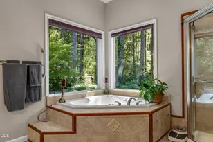 232 Riessen Rd, Grants Pass, OR 97526 - Photo 23
