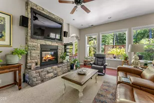 232 Riessen Rd, Grants Pass, OR 97526 - Photo 7