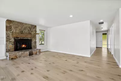 62846 Montara Drive, Bend, OR 97701 - Photo 11